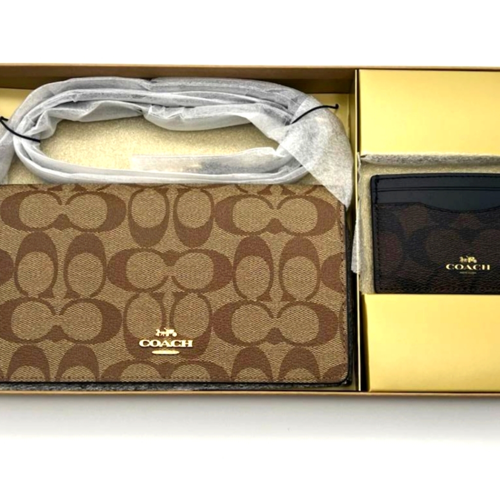 Coach: Foldover Clutch Crossbody/ Case Gift set